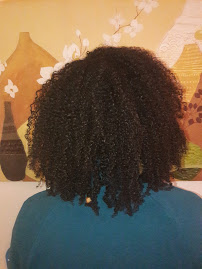 routine capillaire des cheveux naturels afro, bouclés/frisés